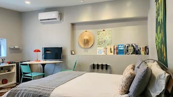 1 slaapkamer, een bureau, wifi, beddengoed