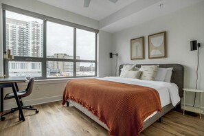 1 chambre, fer et planche à repasser, Wi-Fi, draps fournis