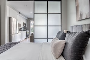 1 chambre, fer et planche à repasser, Wi-Fi, draps fournis