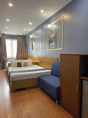 Family Quadruple Room, City View | Free WiFi - Old Town Homestay (Hanoi)