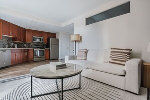 Télévision, chaîne hi-fi