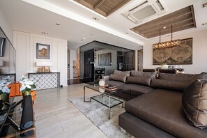 Deluxe Condo, Balcony, Ocean View