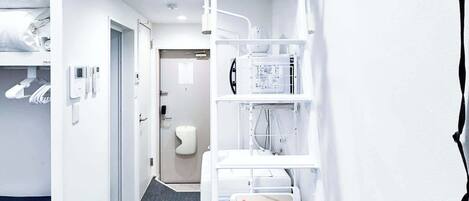 1 室のベッドルーム、デスク、WiFi、ベッドシーツ