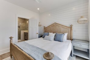 7 bedrooms, free WiFi, bed sheets