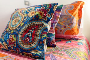 Standard-Einzelzimmer, mit Bad | Schreibtisch, Bügeleisen/Bügelbrett, kostenloses WLAN