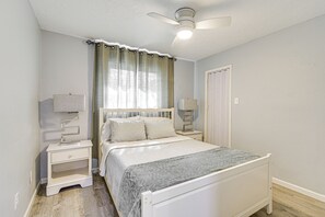 3 habitaciones, escritorio, tabla de planchar con plancha y internet 