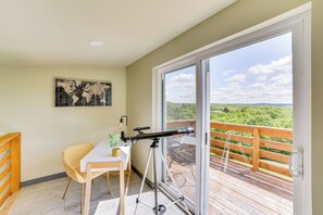 Interior - Lake Taneycomo Views: Family-Friendly Cabin! (Forsyth)