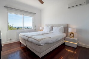 2 bedrooms, iron/ironing board, WiFi, bed sheets - El Panorama 4 pax - Moraira, Costa Blanca (Moraira)