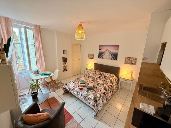 1 bedroom, WiFi, bed sheets - Studio 2 "Zéphyra (Saint-Nazaire)