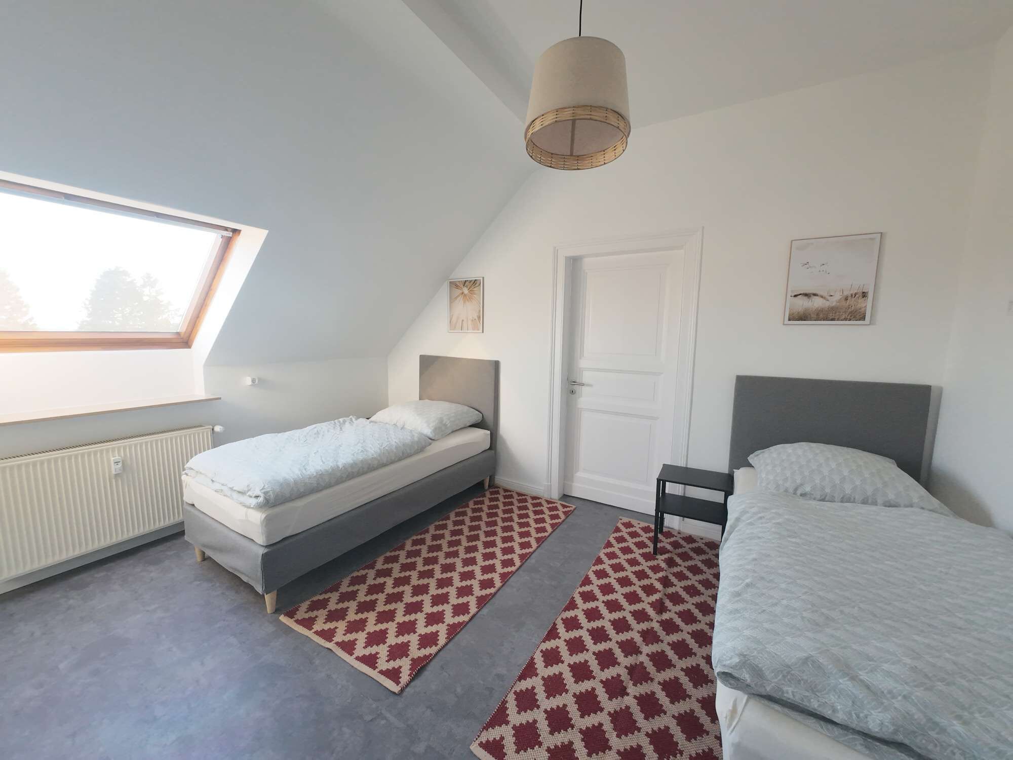 4 Schlafzimmer, Schreibtisch, Bügeleisen/Bügelbrett, WLAN