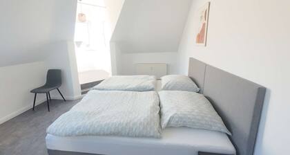 Large apartment with 4 bedrooms and living room.