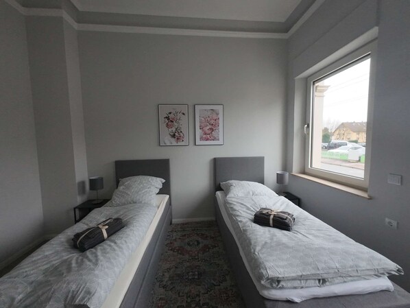 1 Schlafzimmer, Schreibtisch, Bügeleisen/Bügelbrett, WLAN