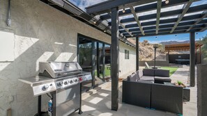 屋外ダイニングエリア