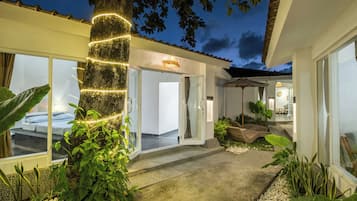Vila família, vista para o pátio | Terraço/pátio