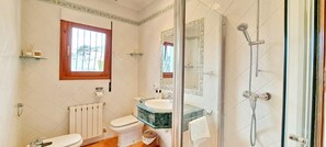 Regadera y bidet