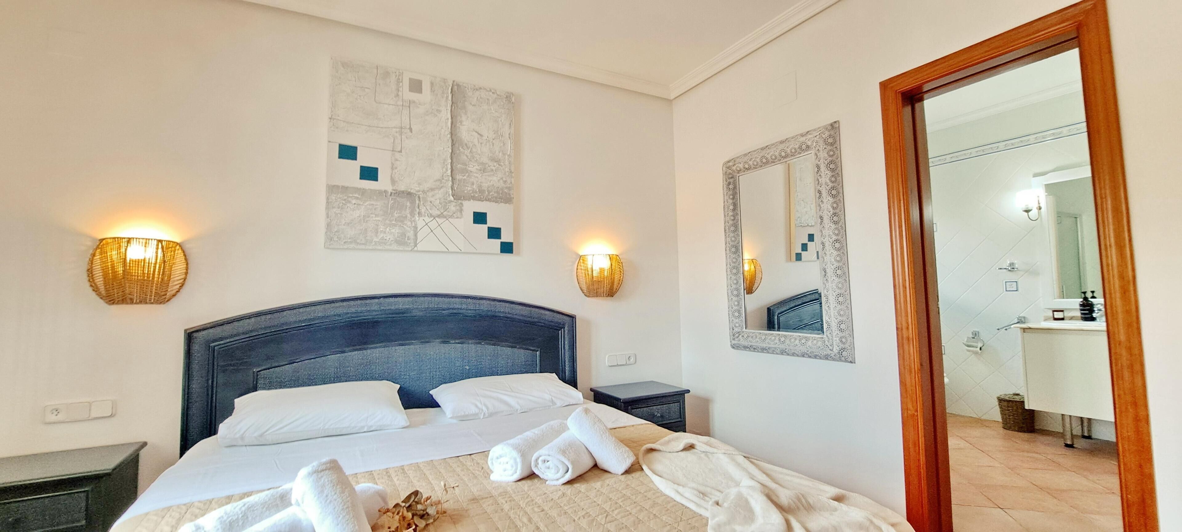 3 habitaciones, tabla de planchar con plancha y wifi 