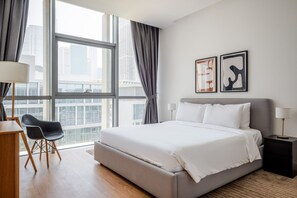 Iron/ironing board, WiFi, bed sheets - Blueground | City Walk, pool, nr Burj Khalifa (Dubai)