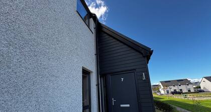 Modern Home in Croy, peaceful village located 15 minutes from Inverness.