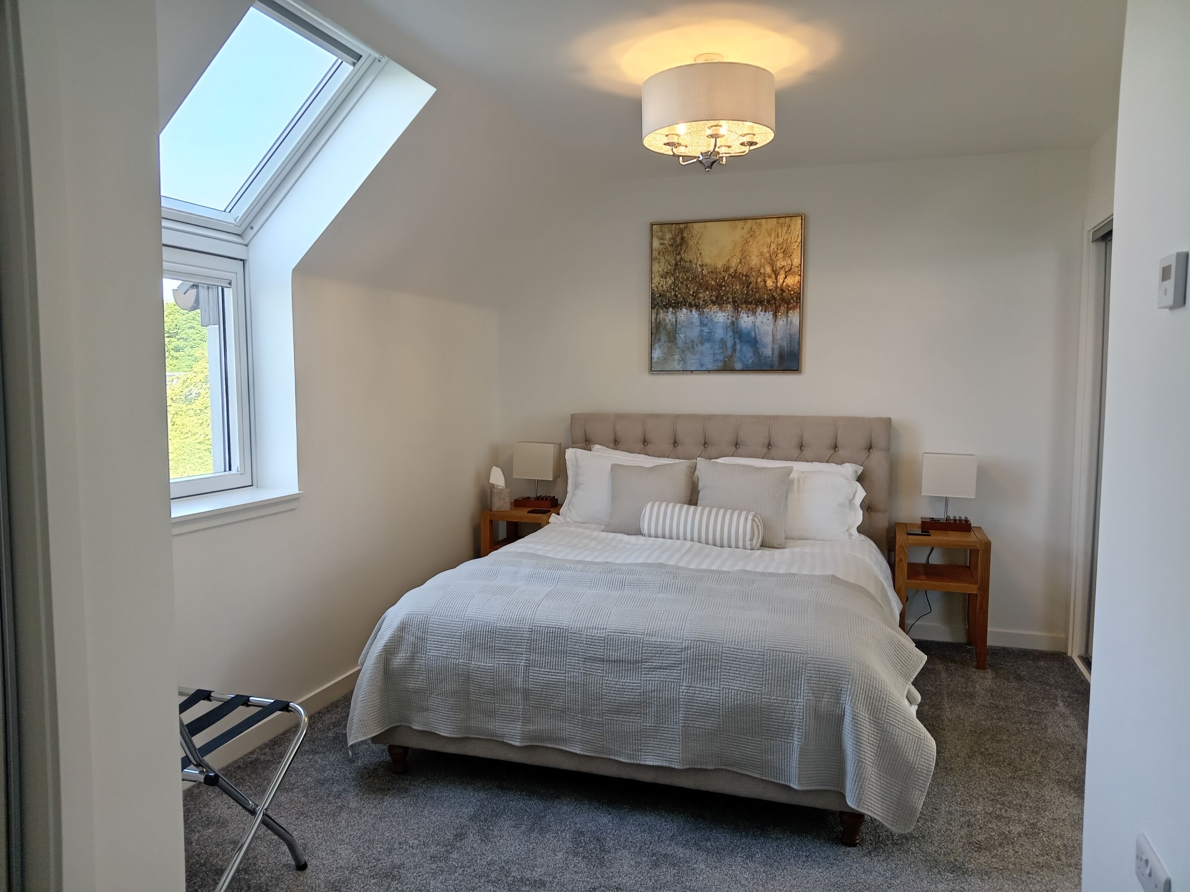 3 soverom, strykejern/-brett, reiseseng for barn og wi-fi (inkludert)