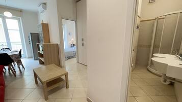 1 camera, ferro/asse da stiro, Wi-Fi, lenzuola