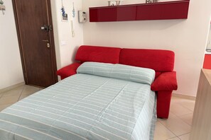 1 bedroom, iron/ironing board, WiFi, bed sheets
