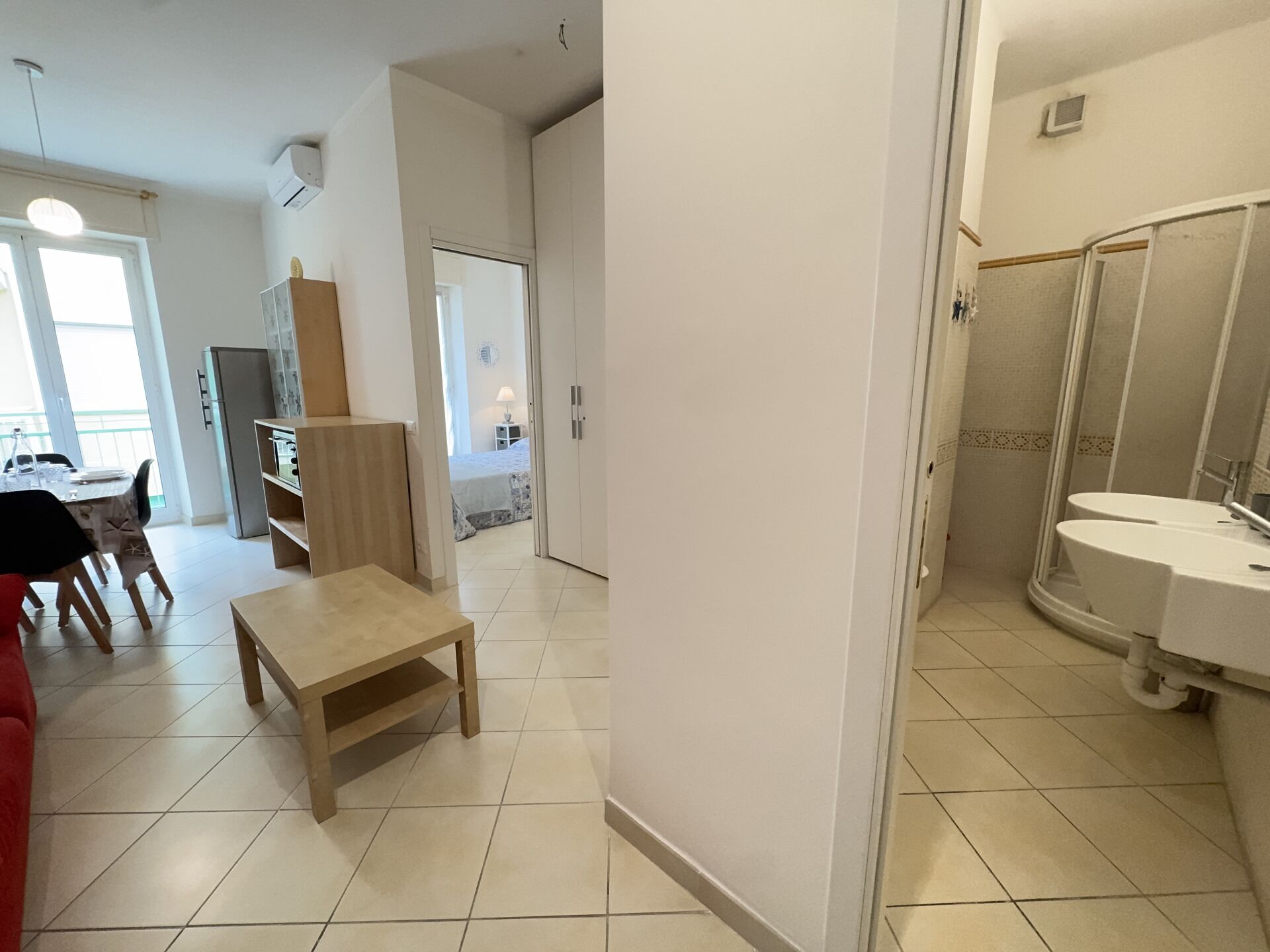 1 chambre, fer et planche à repasser, Wi-Fi, draps fournis