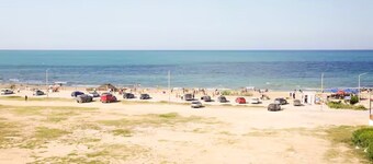 Marsa 2 Chambres Au Bord De La Plage
