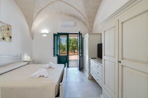 3 chambres, fer et planche à repasser, lit parapluie, Wi-Fi gratuit