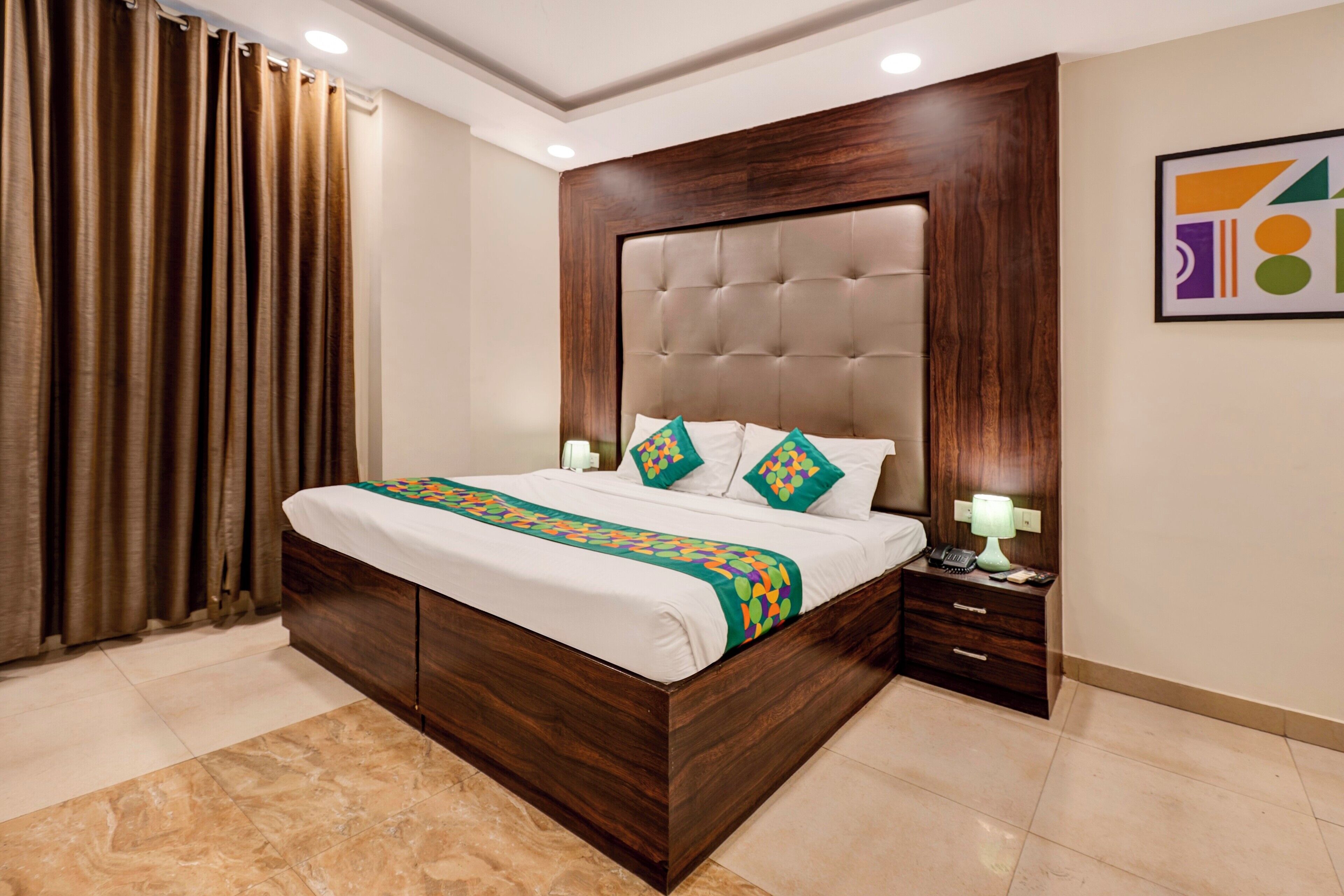 高级双人房 | 熨斗/熨衣板