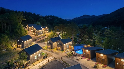 Gapyeong On The Hill Pool Villa