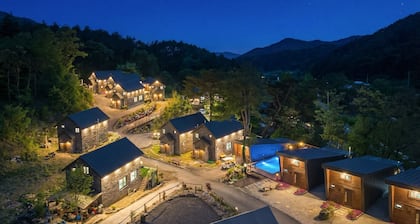 Gapyeong On The Hill Pool Villa