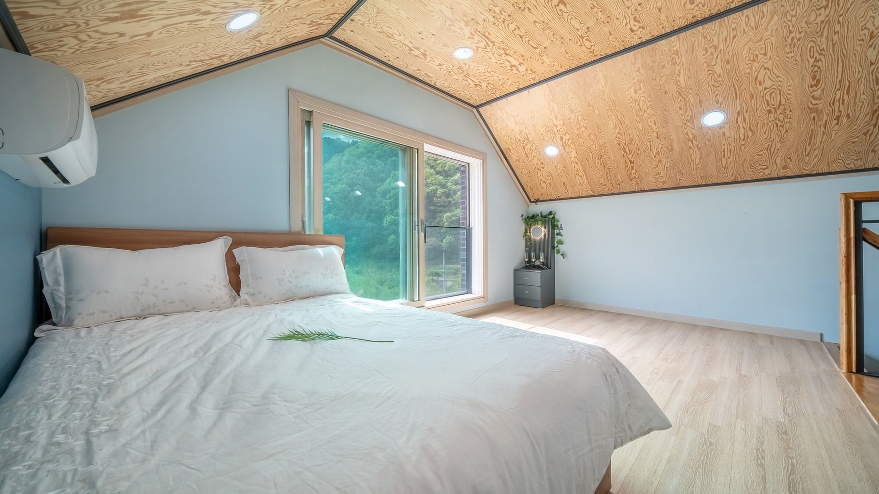 Basic Room, 2 Bedrooms (On The Hill (House/Fireplace/Karaoke)) | 1 bedroom, free WiFi