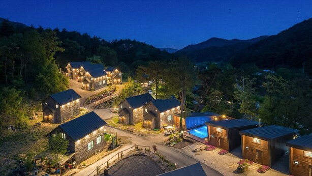 Exterior - Gapyeong On The Hill Pool Villa (Gapyeong)