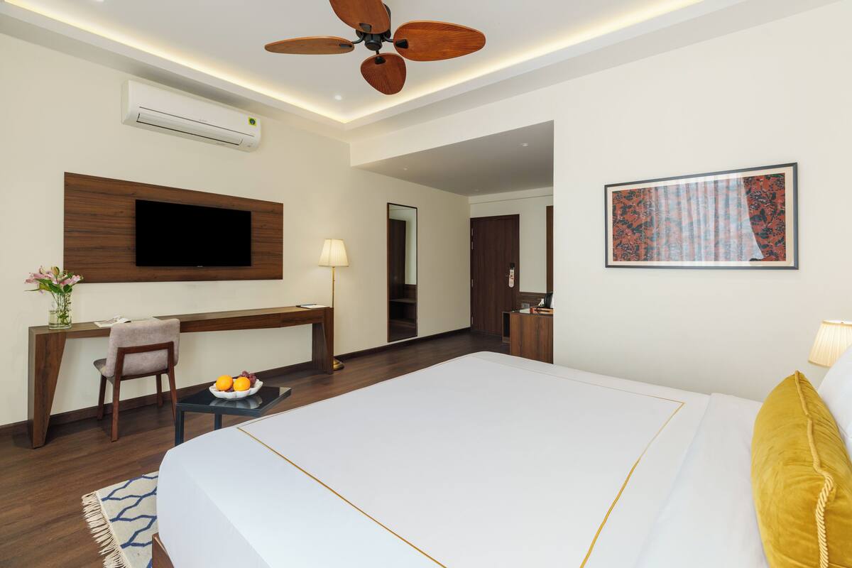 Premium Room, 1 Katil Raja (King), City View | Peti besi dalam bilik, ruang kerja komputer riba, kalis bunyi 