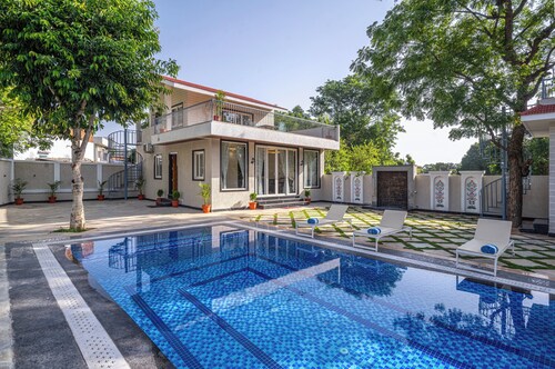 Charming 3-bedroom bungalow with AC, WiFi in wonderful Udaipur