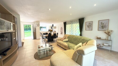 La Pause Limousine | Garden & Terrace | Near Limoges | Wifi | Children's games