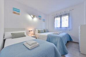 3 soverom, strykejern/-brett, wi-fi (inkludert) og sengetøy