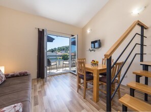 Apartment (Studio Apartment with Balcony 2) | Ausstattung der Unterkunft