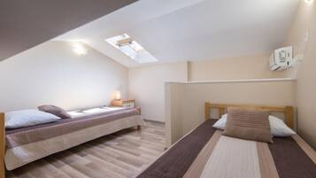 Apartment (Studio Apartment with Balcony 2) | 3 bedrooms
