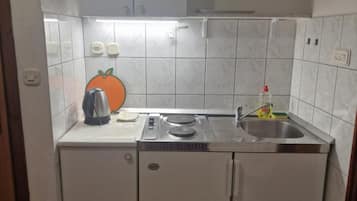 Apartment (One Bedroom Apartment with Balcony an) | Eigene Küche | Kühlschrank, Toaster, Kochgeschirr/Geschirr/Besteck