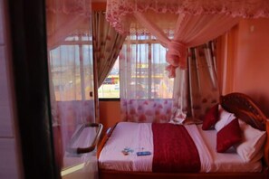 Free WiFi, bed sheets - Hotel Lintons Busia (Busia)
