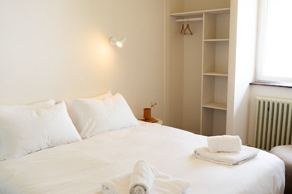 Habitación doble superior | Ropa de cama de alta calidad, escritorio, wifi gratis y ropa de cama