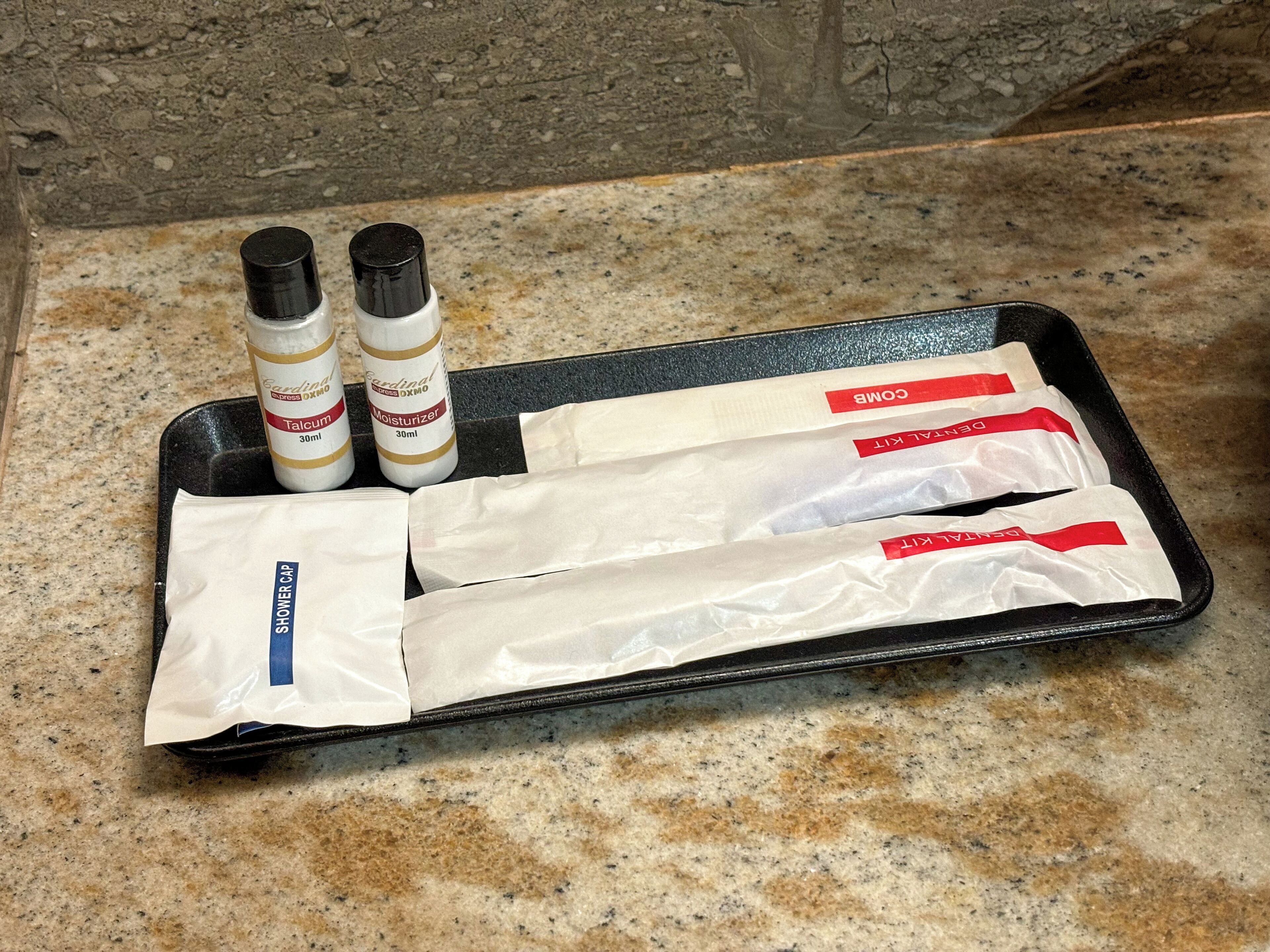 Photo - Hotel Cardinal Oxmo Delhi Airport