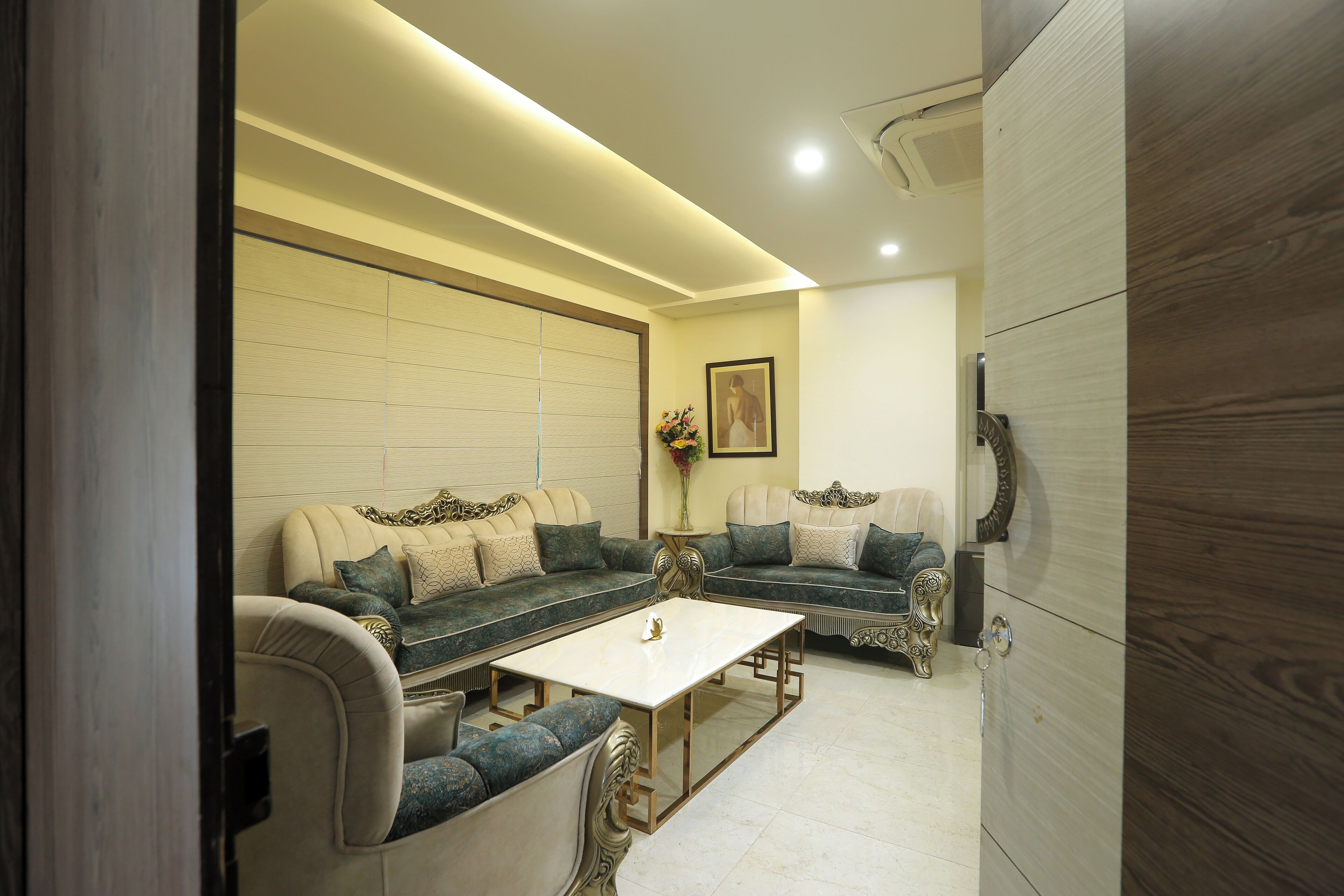 Photo - Hotel Cardinal Oxmo Delhi Airport