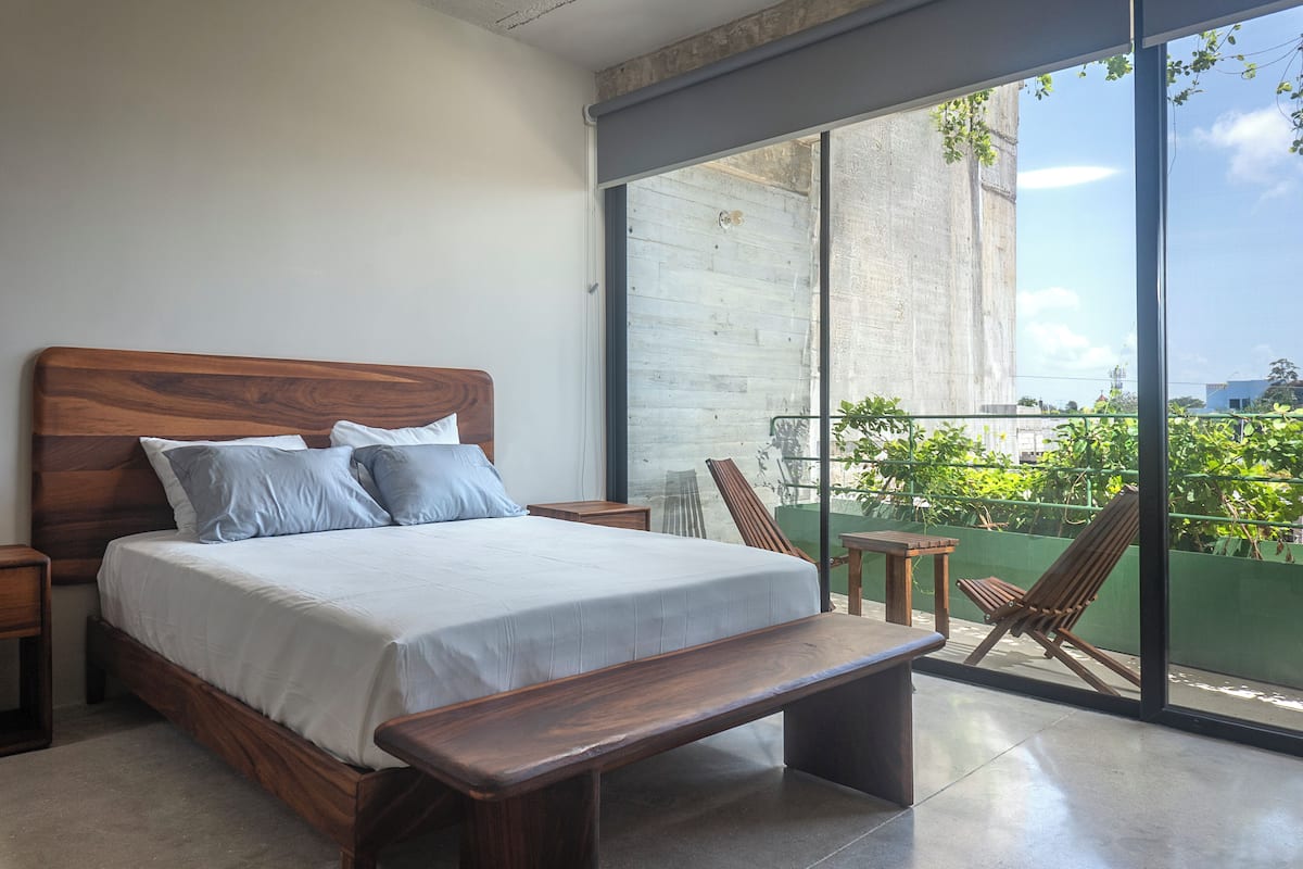 Deluxe Studio, Balcony, City View | 1 bedroom, in-room safe, individually decorated, individually furnished