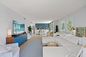 Unclassified image, 3 of 50, button