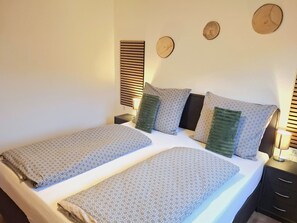 2 bedrooms, Internet