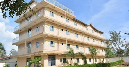 Exterior. Farmview Hotel Busia