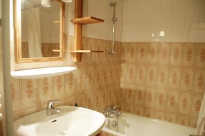 Bathroom - Apartment for 2 with mountain views (Châtel)