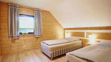 Nhà, 2 phòng ngủ, hiên | 2 phòng ngủ